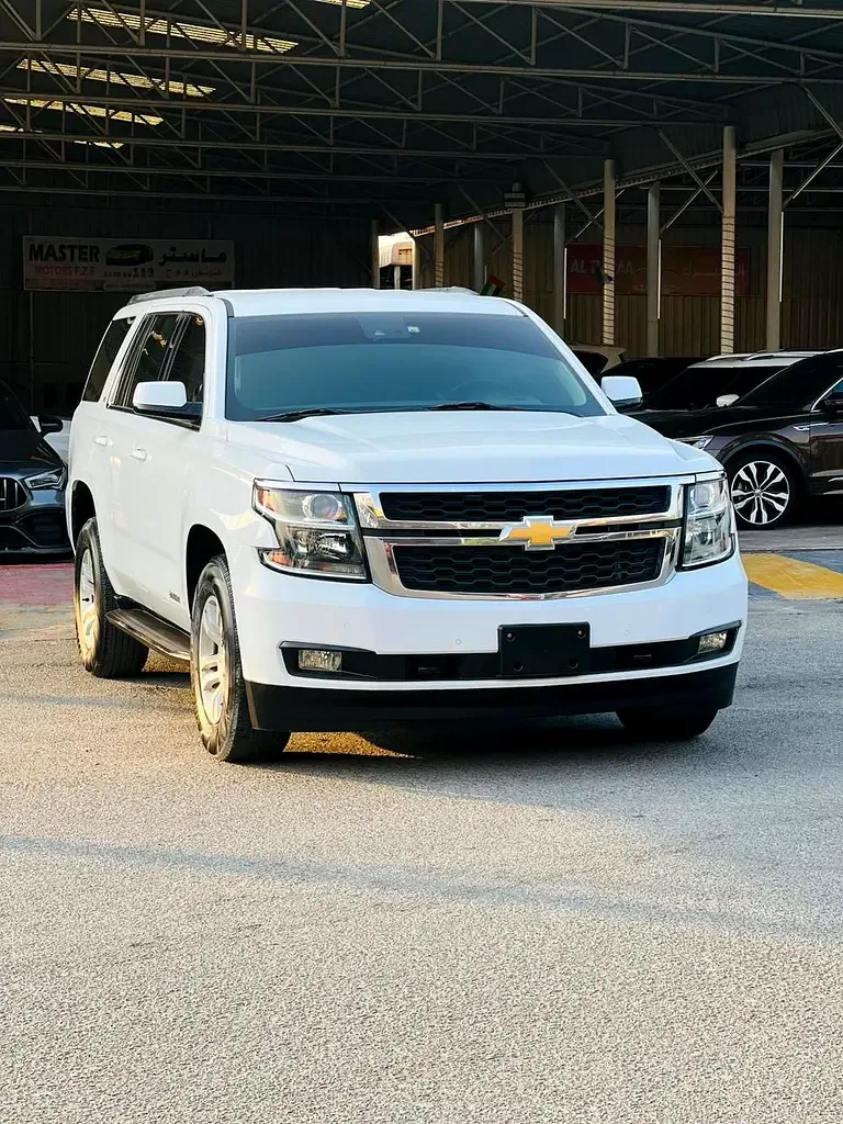 Chevrolet Tahoe 5.3 AT (360 hp)