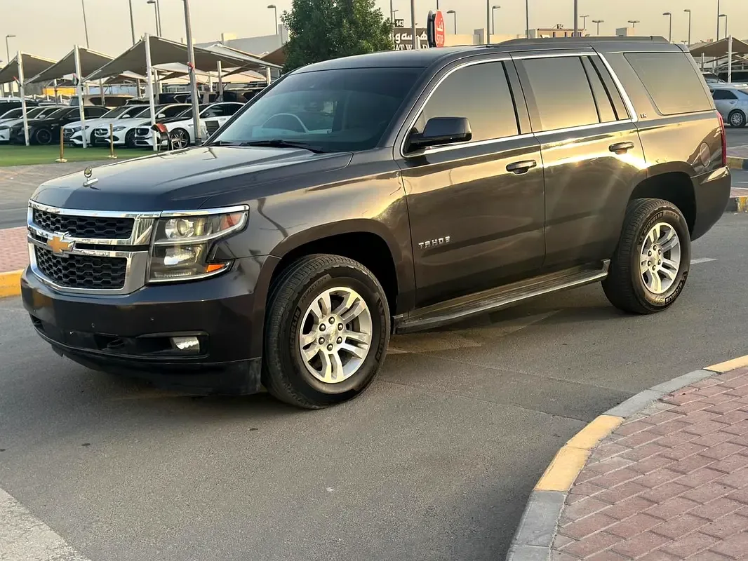 Chevrolet Tahoe 5.3 AT (360 hp)