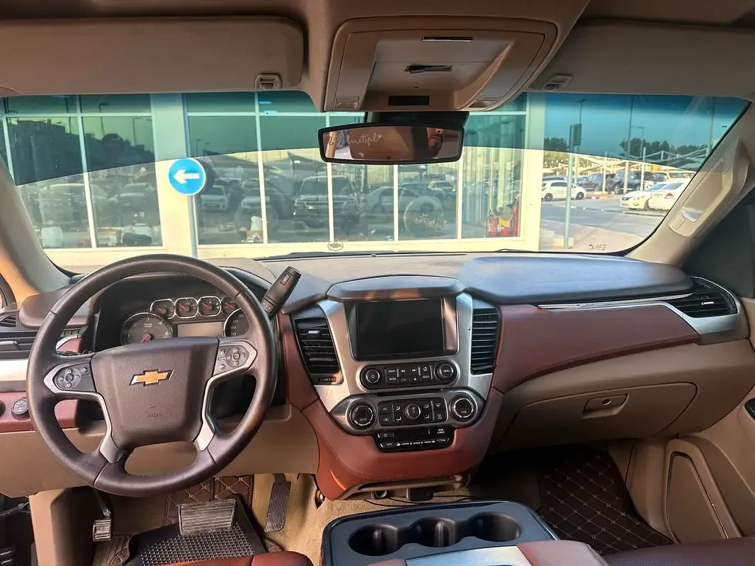 Chevrolet Tahoe 5.3 AT (360 حصان) - 9