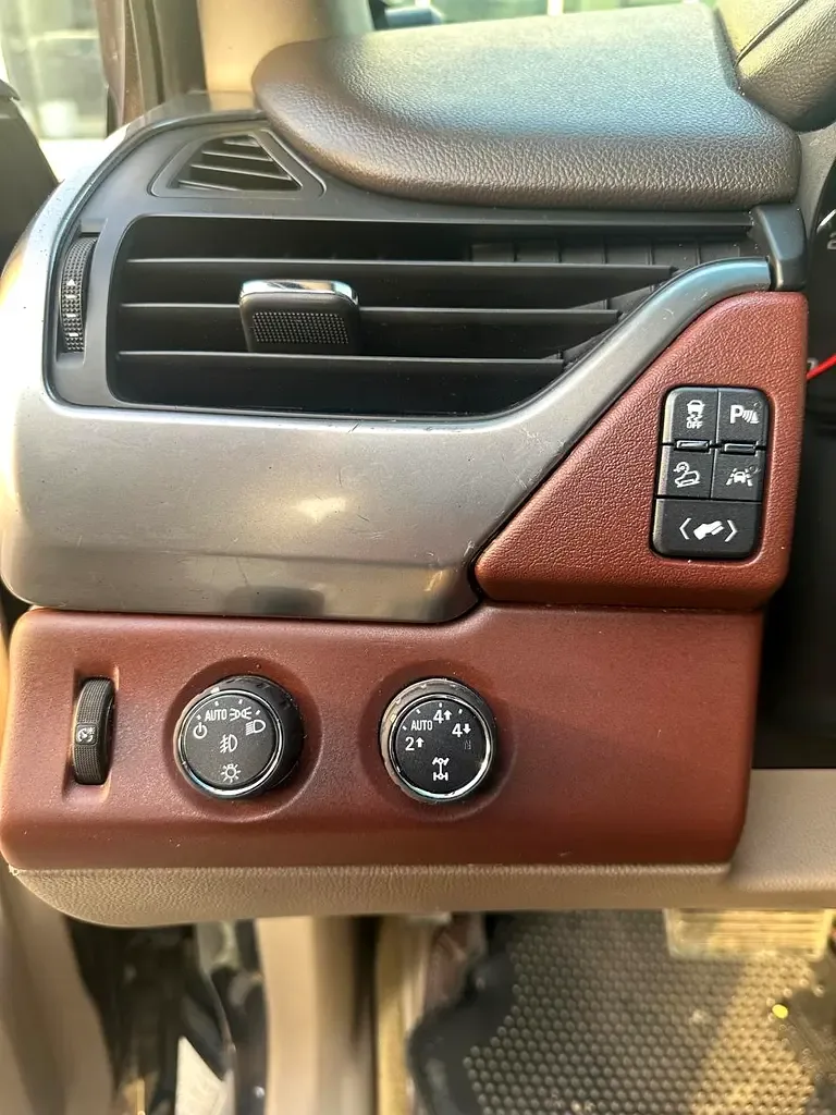 Chevrolet Tahoe 5.3 AT (360 حصان) - 11
