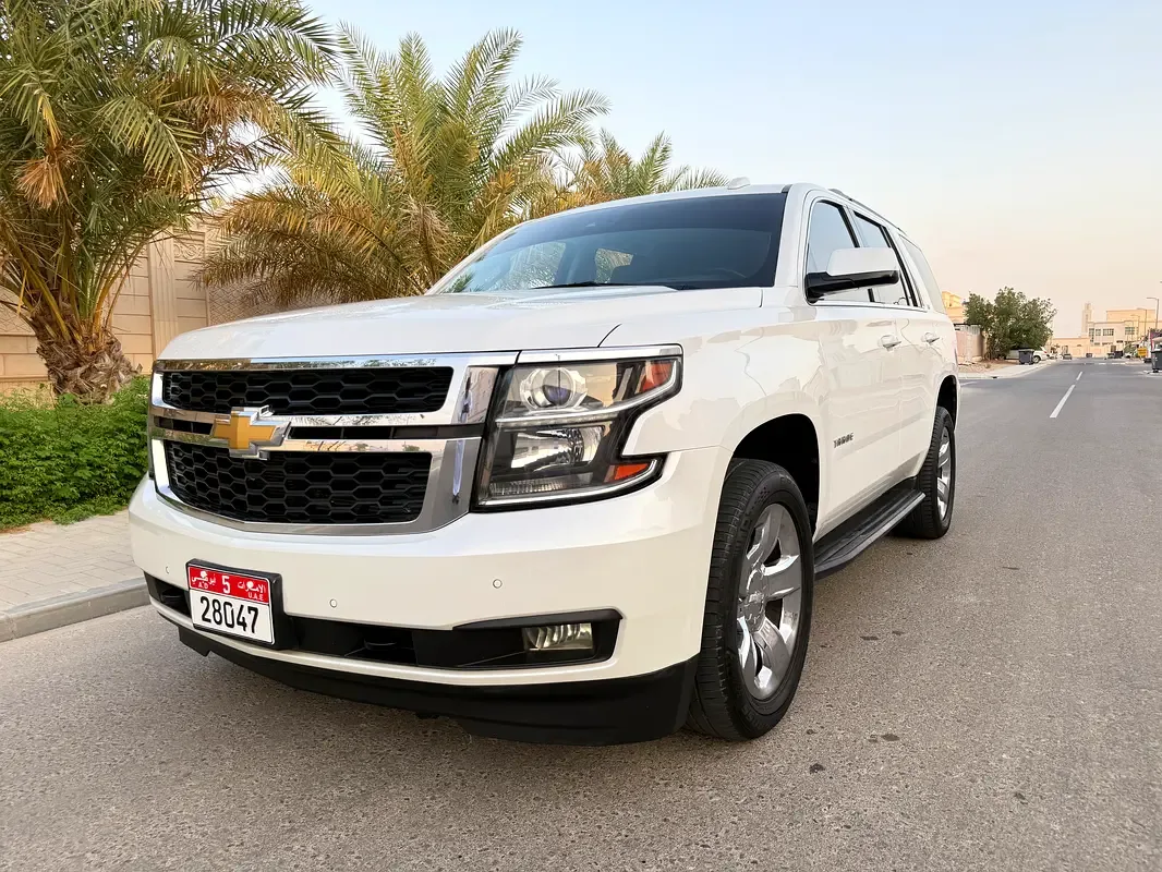 Chevrolet Tahoe 5.3 AT (360 hp)