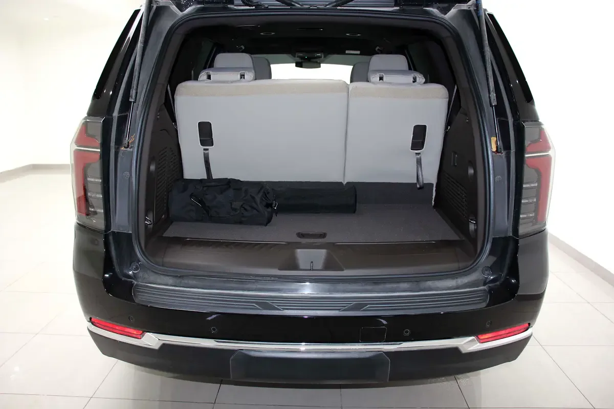 Chevrolet Tahoe 5.3 AT (360 hp) - 5