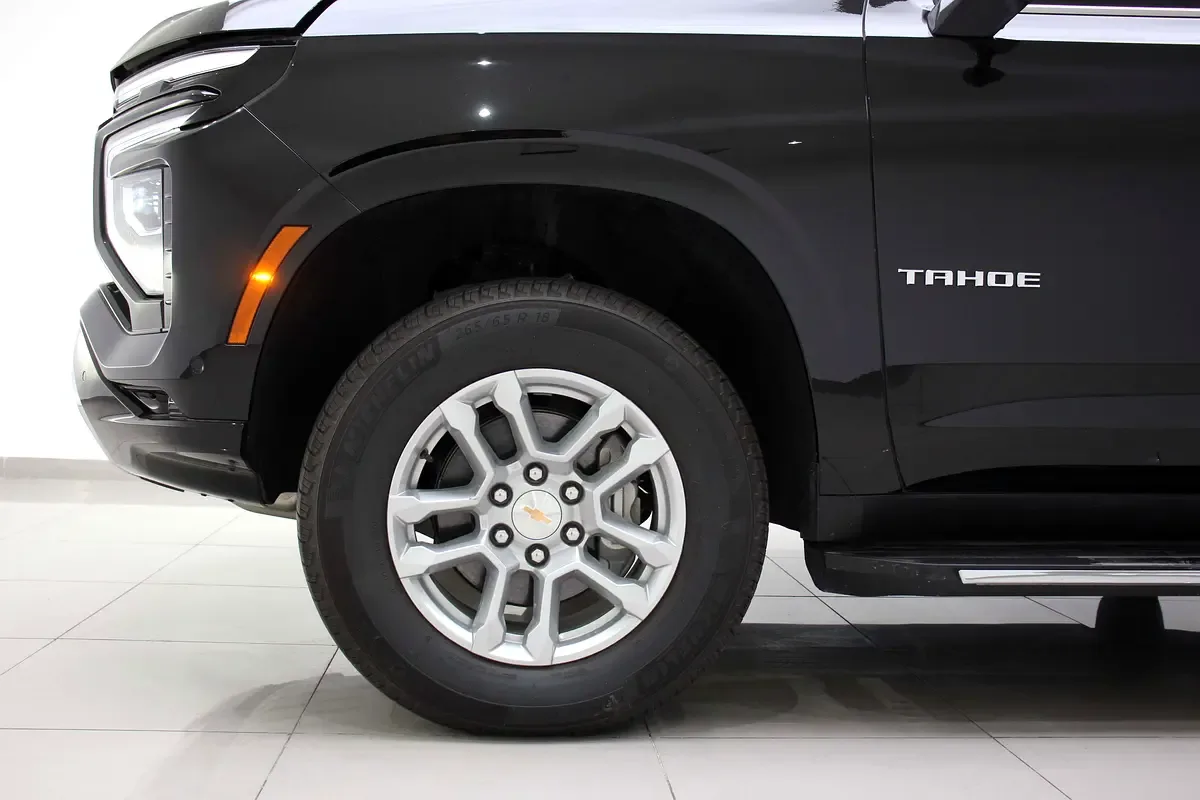 Chevrolet Tahoe 5.3 AT (360 hp) - 6