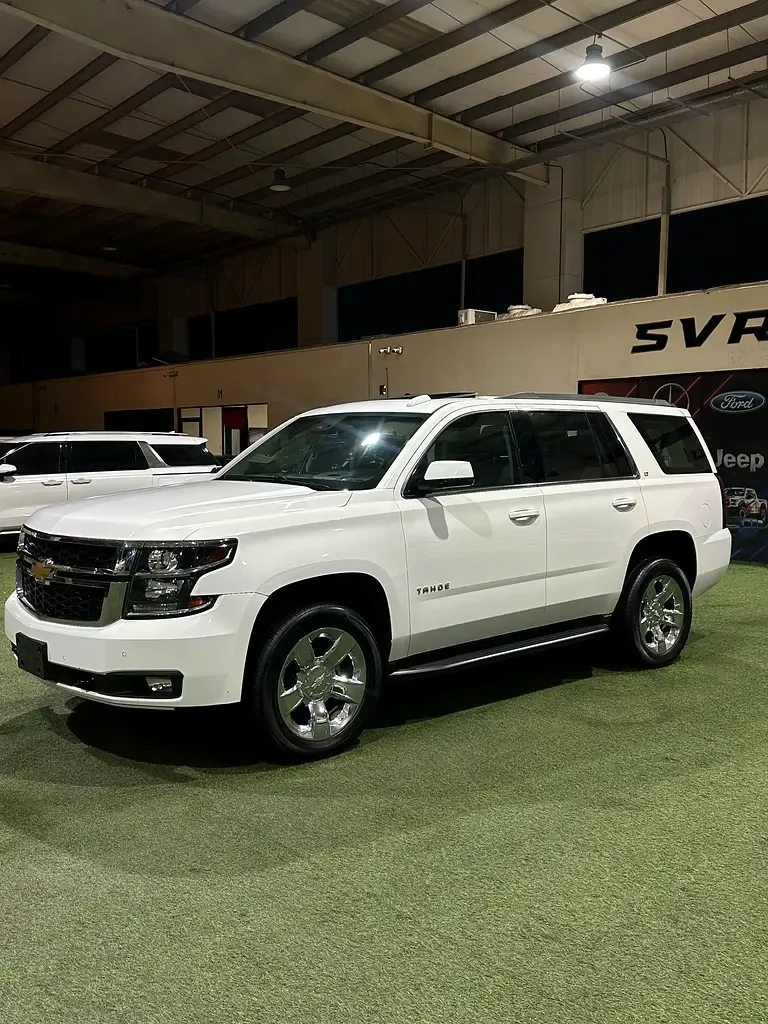 Chevrolet Tahoe 5.3 AT (360 hp) - 2