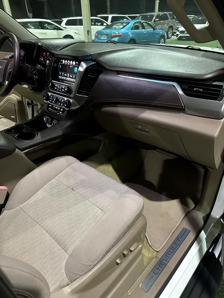 Chevrolet Tahoe 5.3 AT (360 hp) - 13