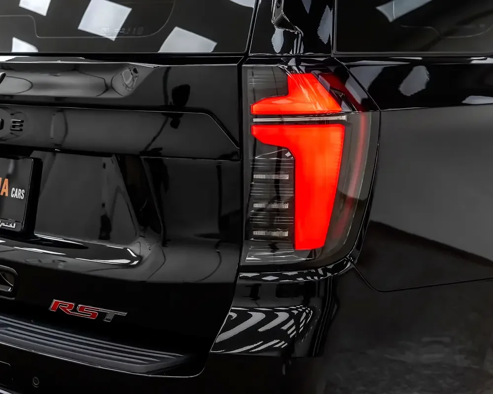 Chevrolet Tahoe 6.2 AT (426 hp) - 6