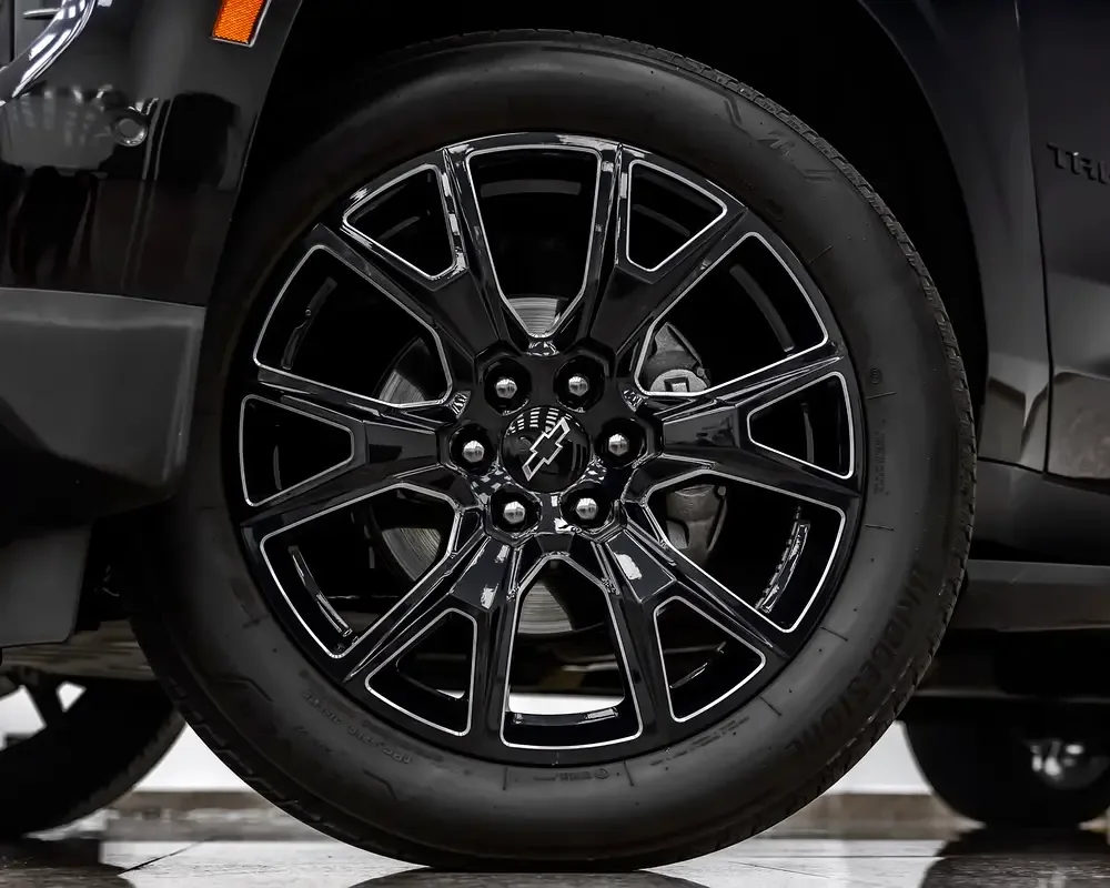 Chevrolet Tahoe 6.2 AT (426 hp) - 20