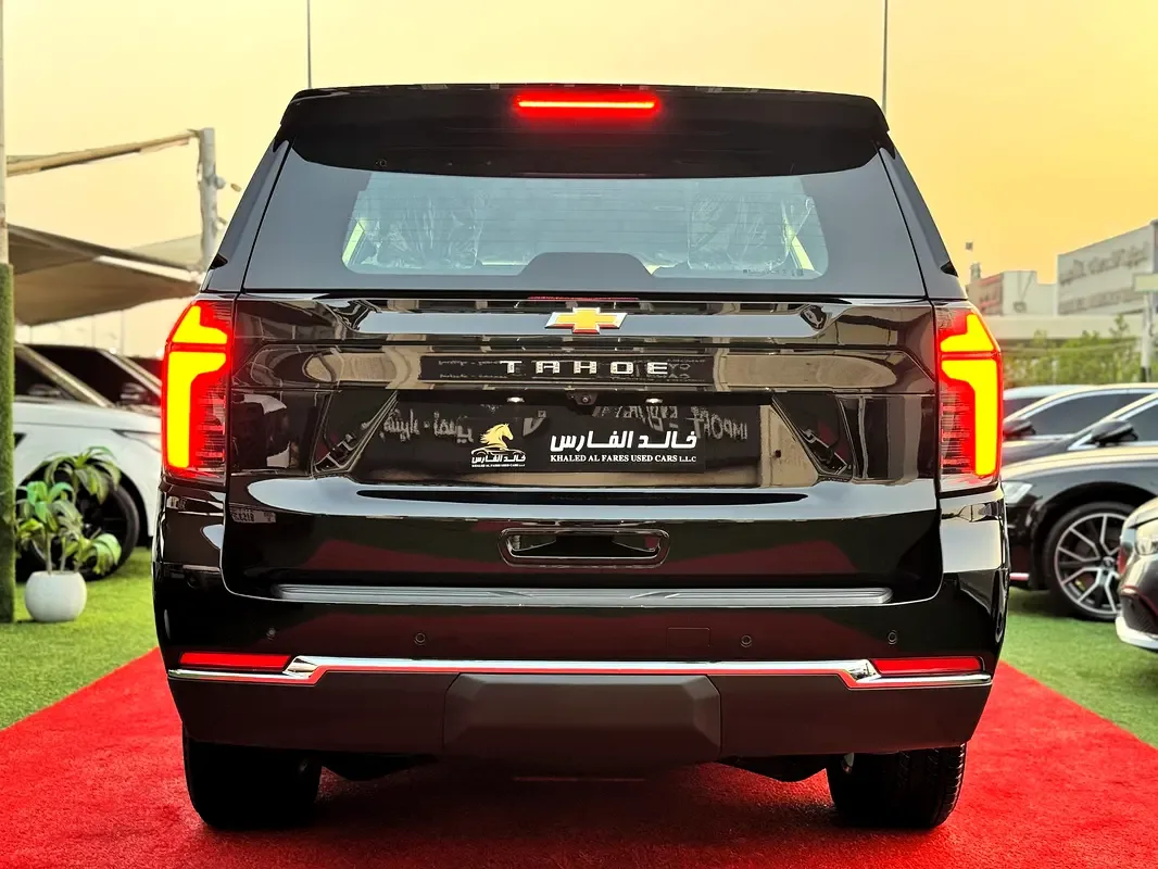 Chevrolet Tahoe 6.2 AT (426 حصان) - 6