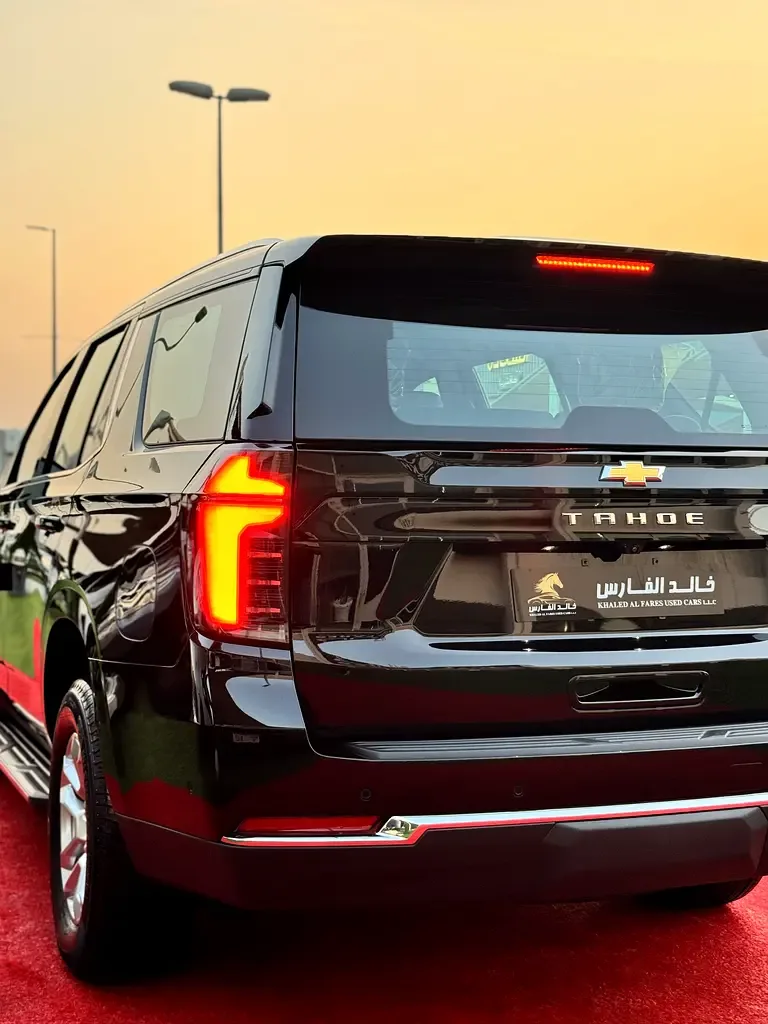 Chevrolet Tahoe 6.2 AT (426 حصان) - 9
