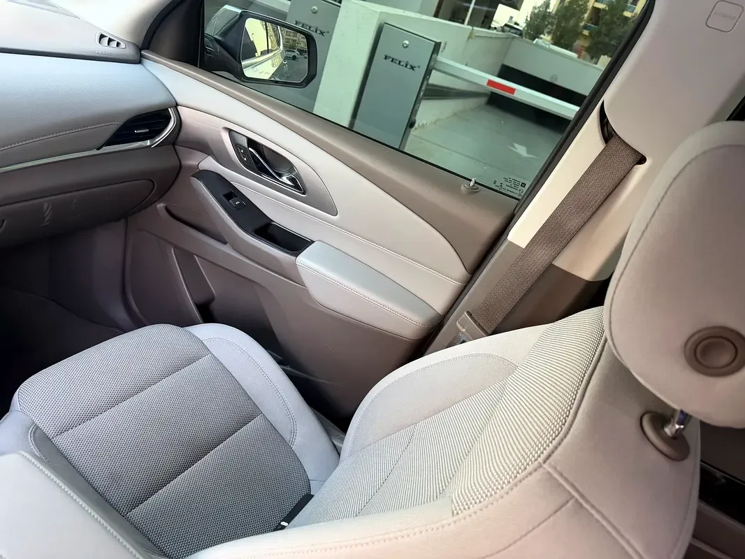Chevrolet Traverse 3.6 AT (310 hp) - 10