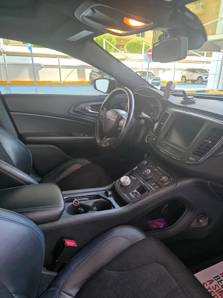 Chrysler 200 3.6 AT 4WD (295 hp)
