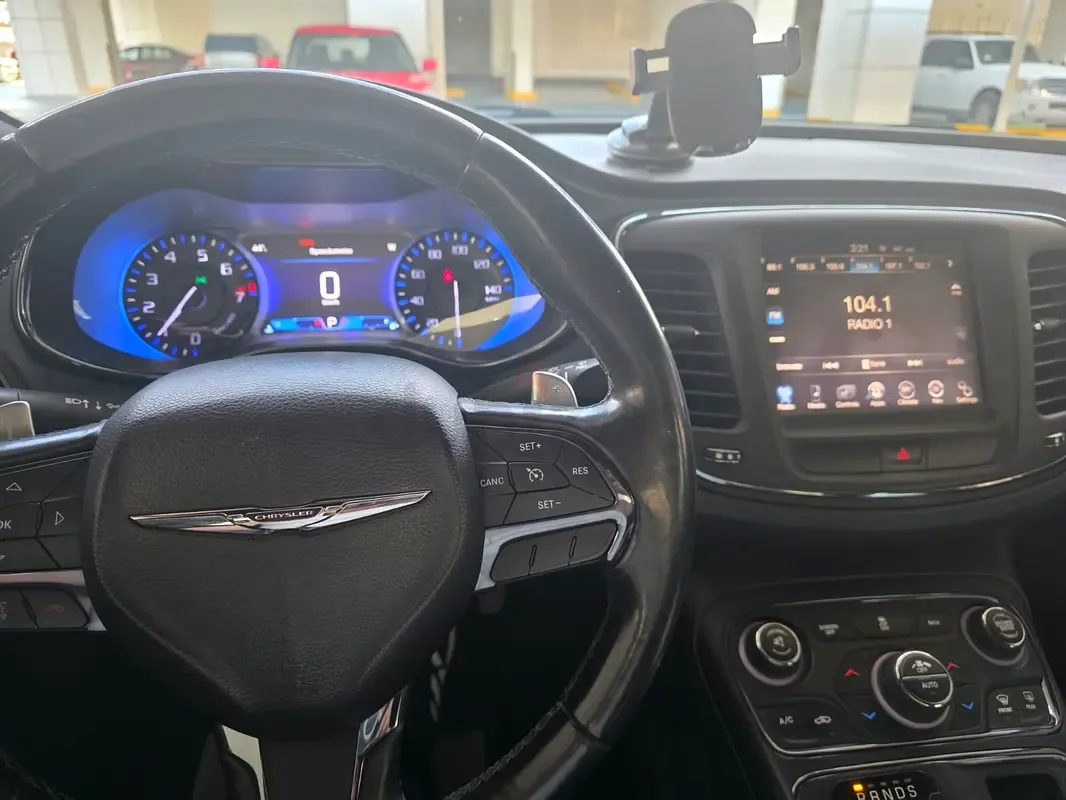 Chrysler 200 3.6 AT 4WD (295 hp) - 4