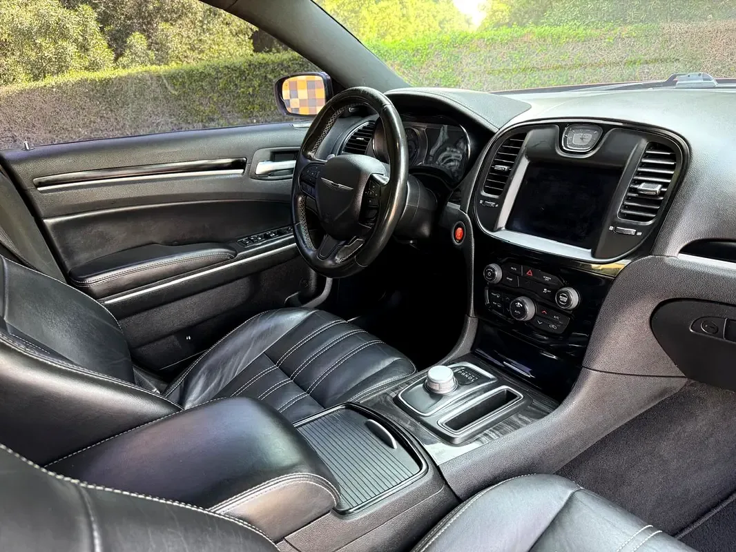 Chrysler 300C 3.6 AT (296 hp) - 10