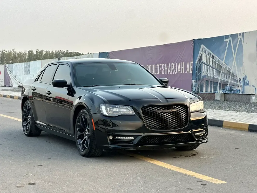 Chrysler 300C 3.6 AT (296 حصان) - 2