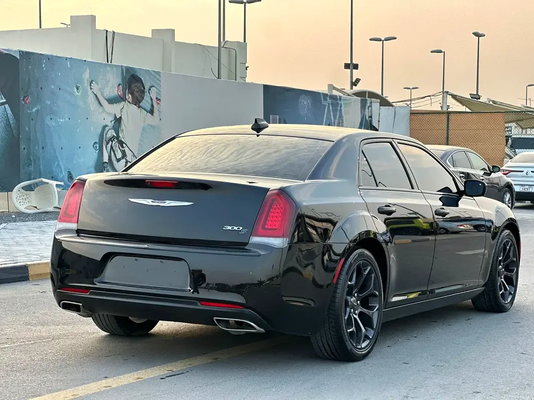 Chrysler 300C 3.6 AT (296 حصان) - 6