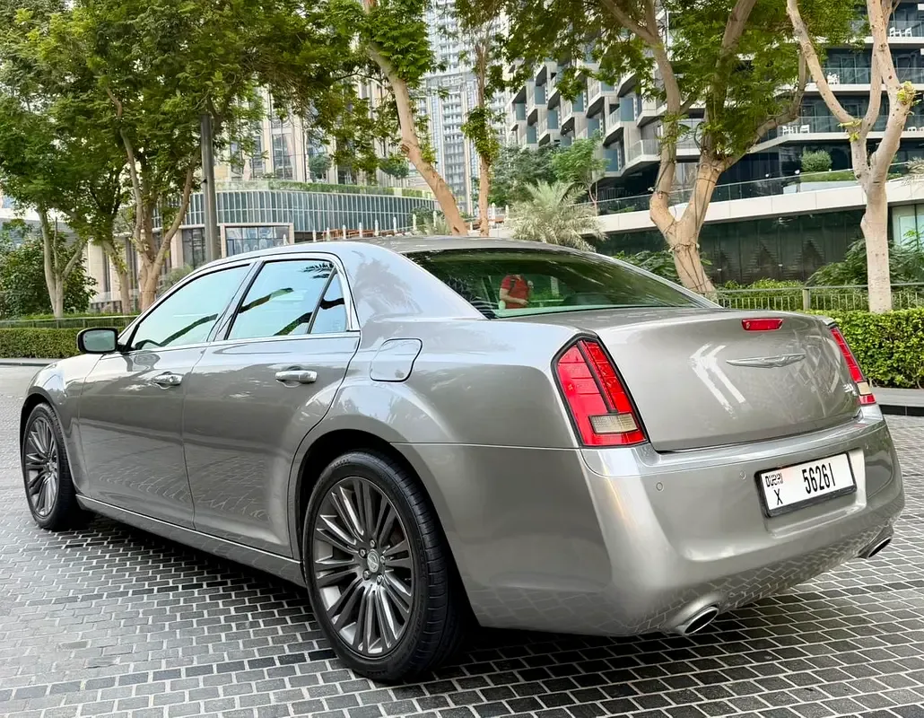 Chrysler 300C 3.6 AT (296 حصان) - 4