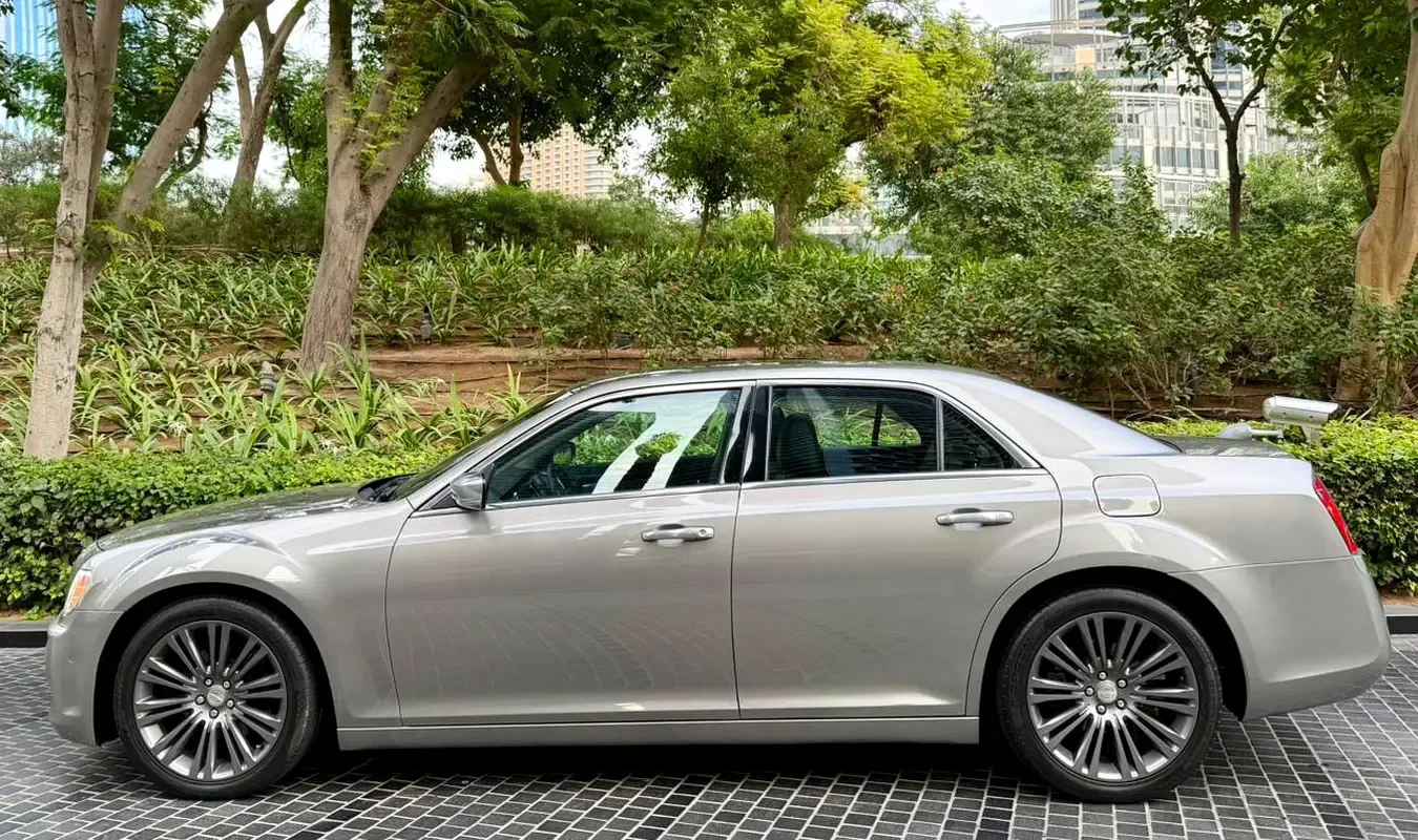Chrysler 300C 3.6 AT (296 حصان) - 9