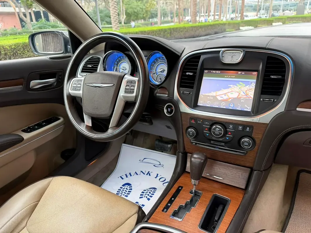 Chrysler 300C 3.6 AT (296 حصان) - 12