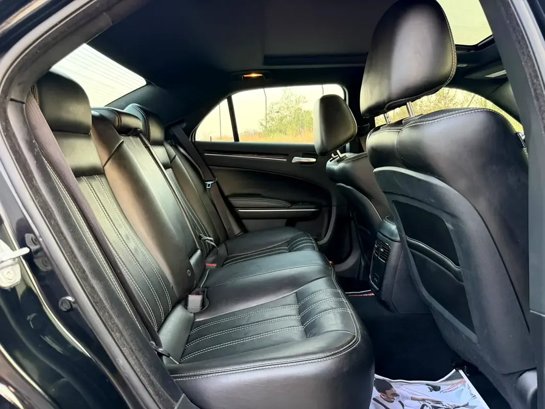 Chrysler 300C 3.6 AT (296 حصان) - 14