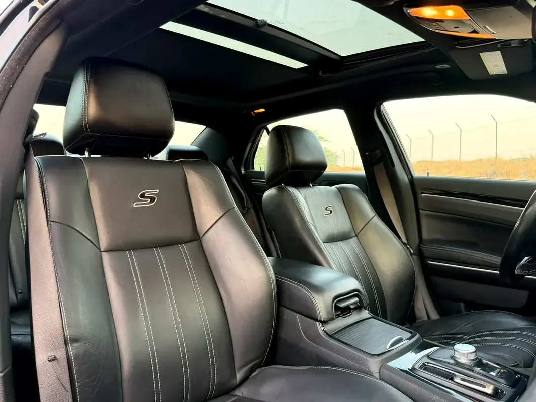 Chrysler 300C 3.6 AT (296 حصان) - 15