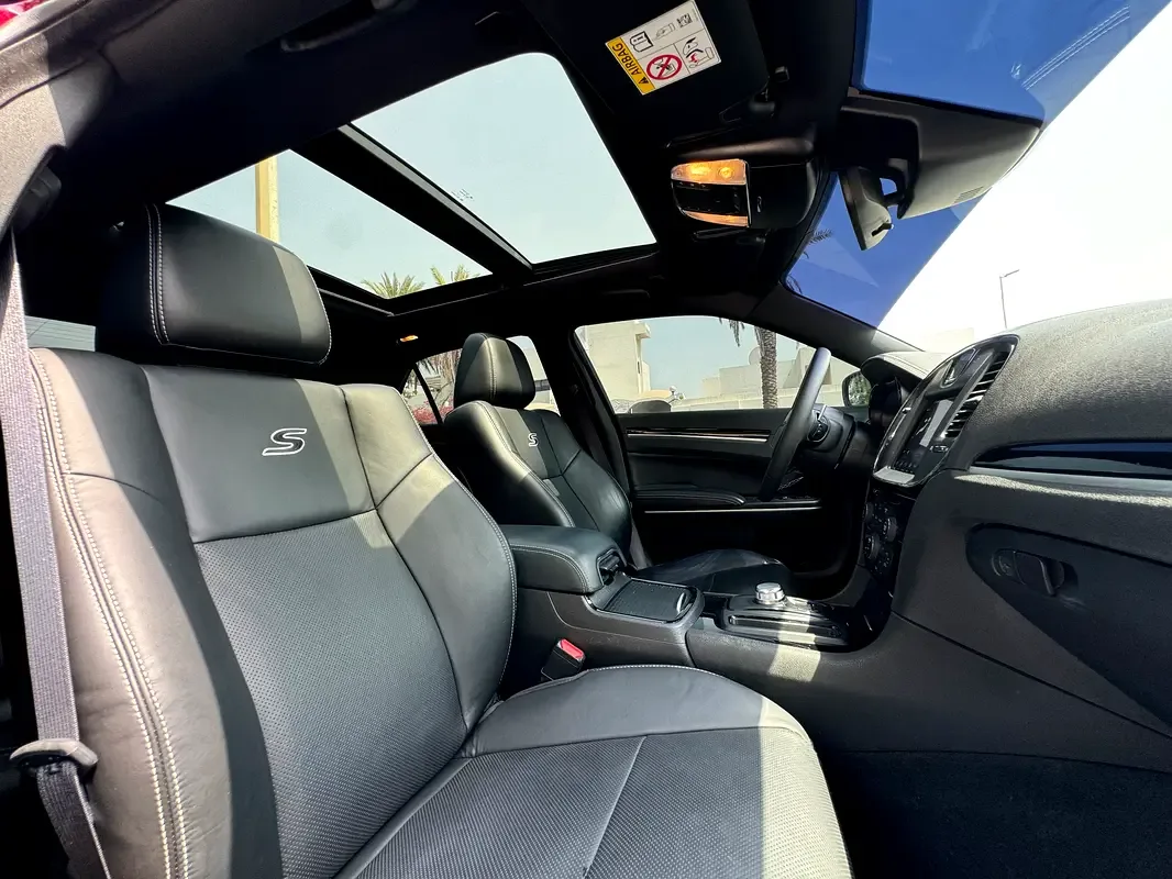 Chrysler 300C 3.6 AT (296 حصان) - 12