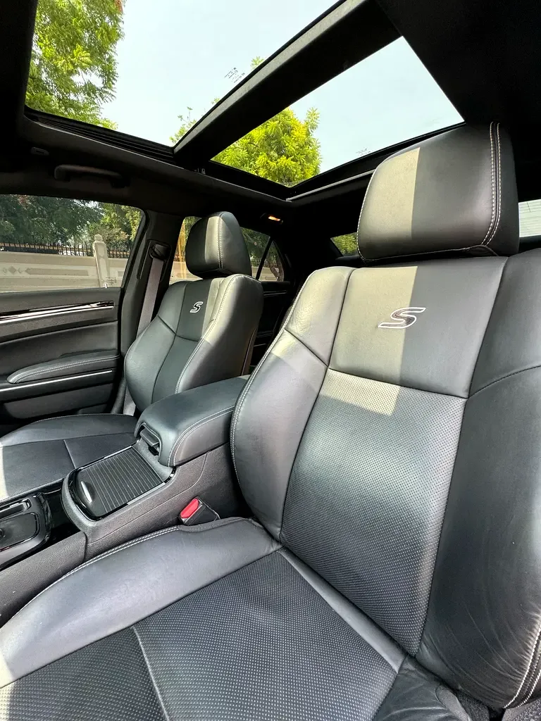 Chrysler 300C 3.6 AT (296 حصان) - 15