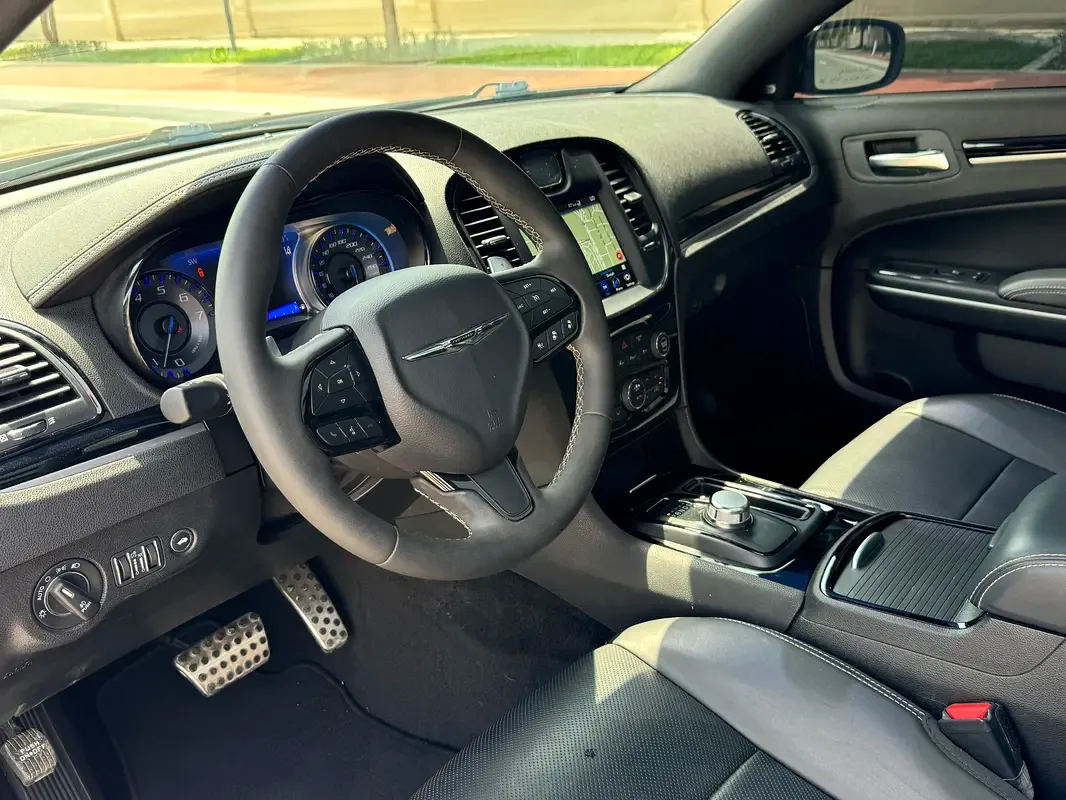 Chrysler 300C 3.6 AT (296 حصان) - 17