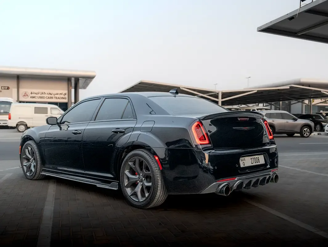 Chrysler 300C 5.7 AT (367 hp) - 5