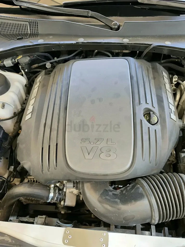 Chrysler 300C 6.1 AT SRT8 (425 حصان) - 7