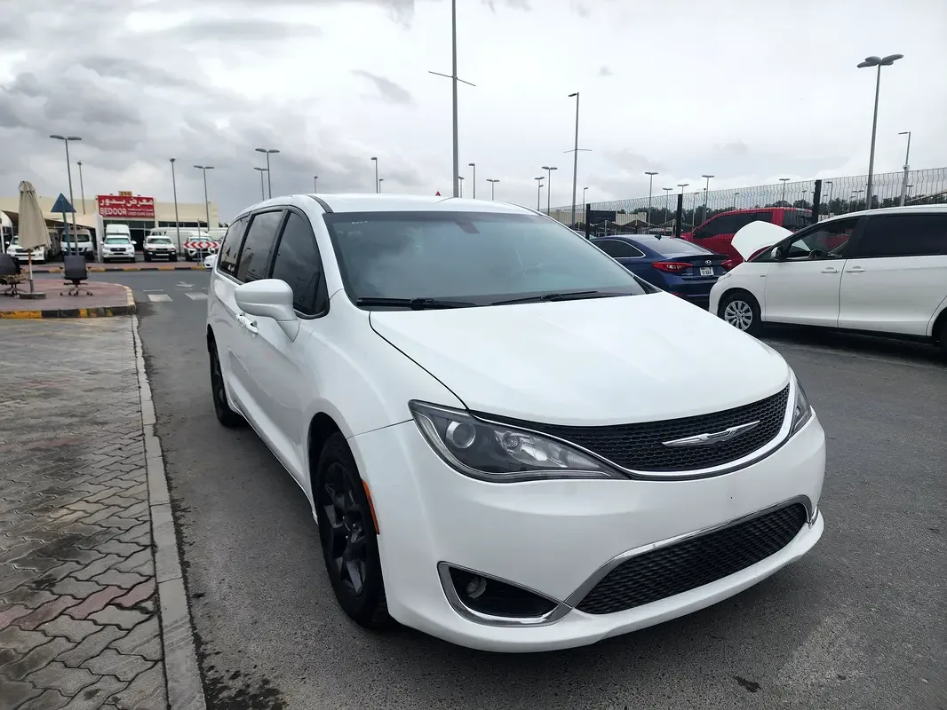 Chrysler Pacifica 3.6 AT (287 hp) - 2