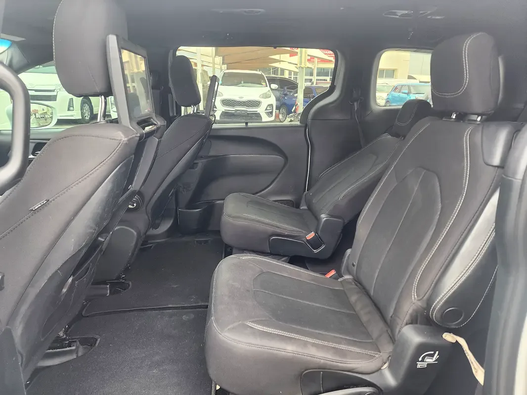Chrysler Pacifica 3.6 AT (287 hp) - 14
