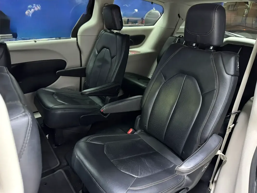 Chrysler Pacifica 3.6 Pentastar VVT (287 hp) - 15