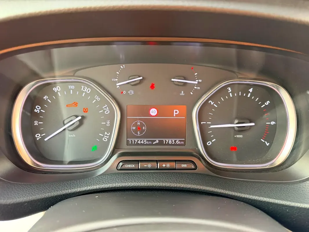 Citroen SpaceTourer 2.0 AT (150 hp) - 12