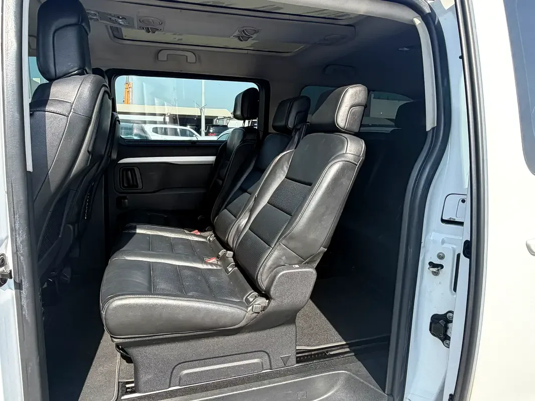 Citroen SpaceTourer E AT (136 hp) - 11