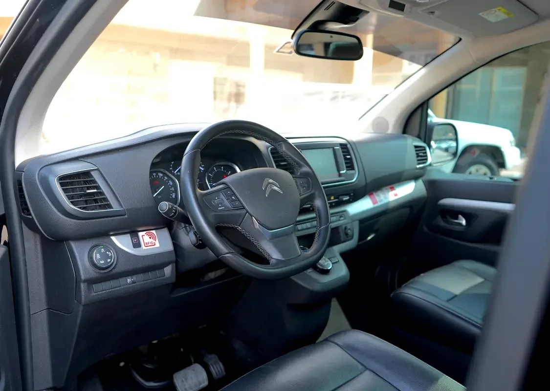 Citroen SpaceTourer E AT (136 حصان) - 20