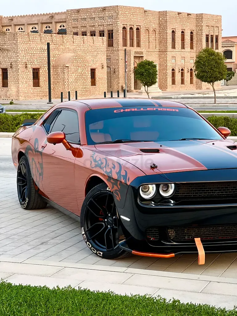 Dodge Challenger 3.6 AT RWD (305 hp)