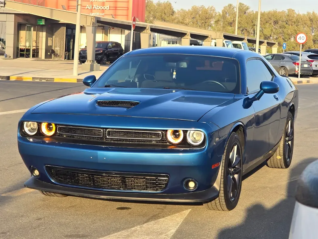 Dodge Challenger 3.6 AT RWD (309 hp)