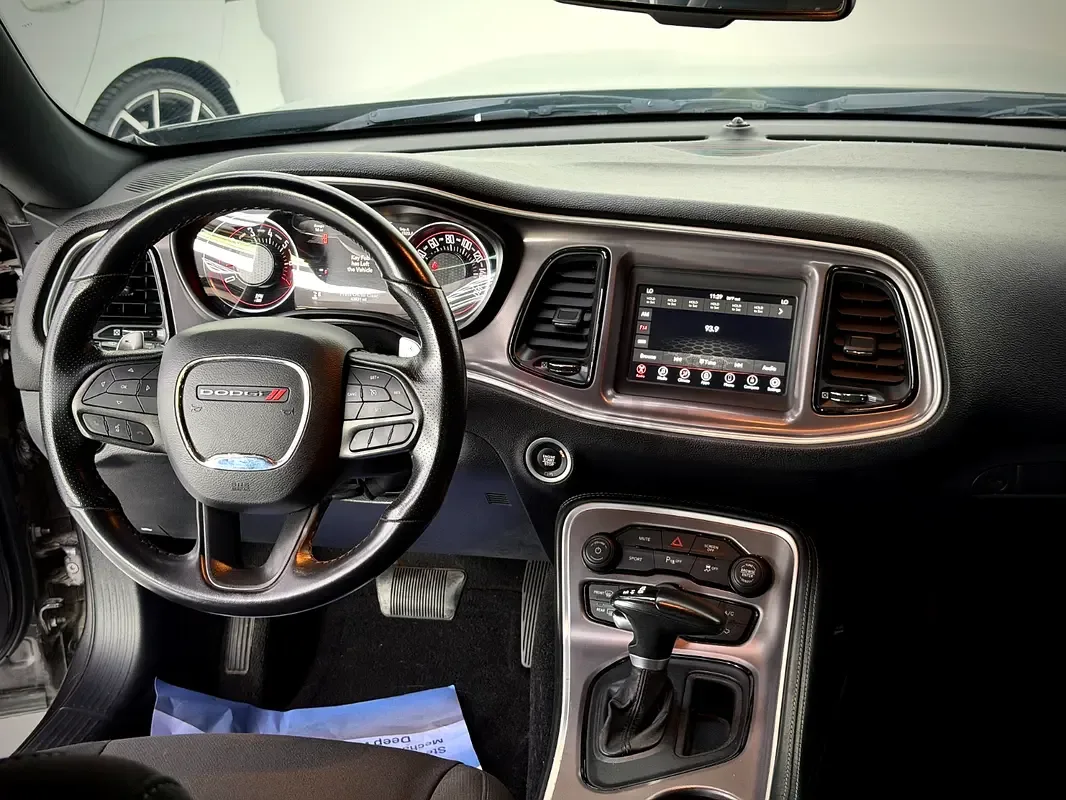 Dodge Challenger 3.6 AT RWD (309 حصان) - 5