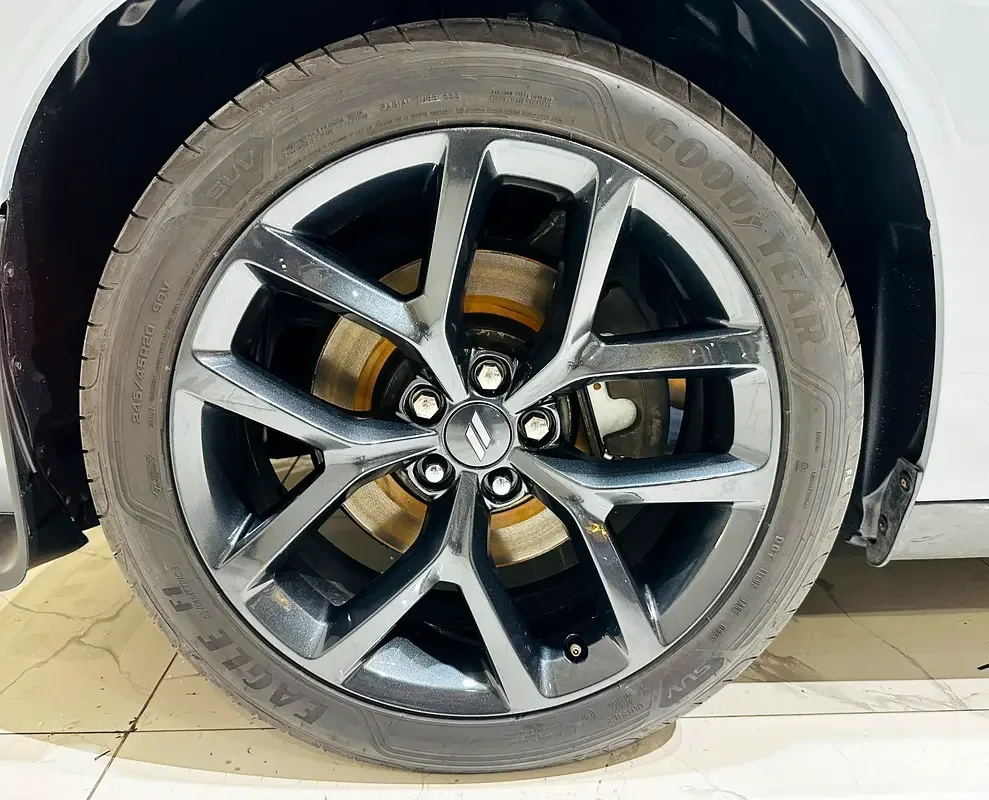 Dodge Challenger 3.6 AT RWD (309 hp) - 16