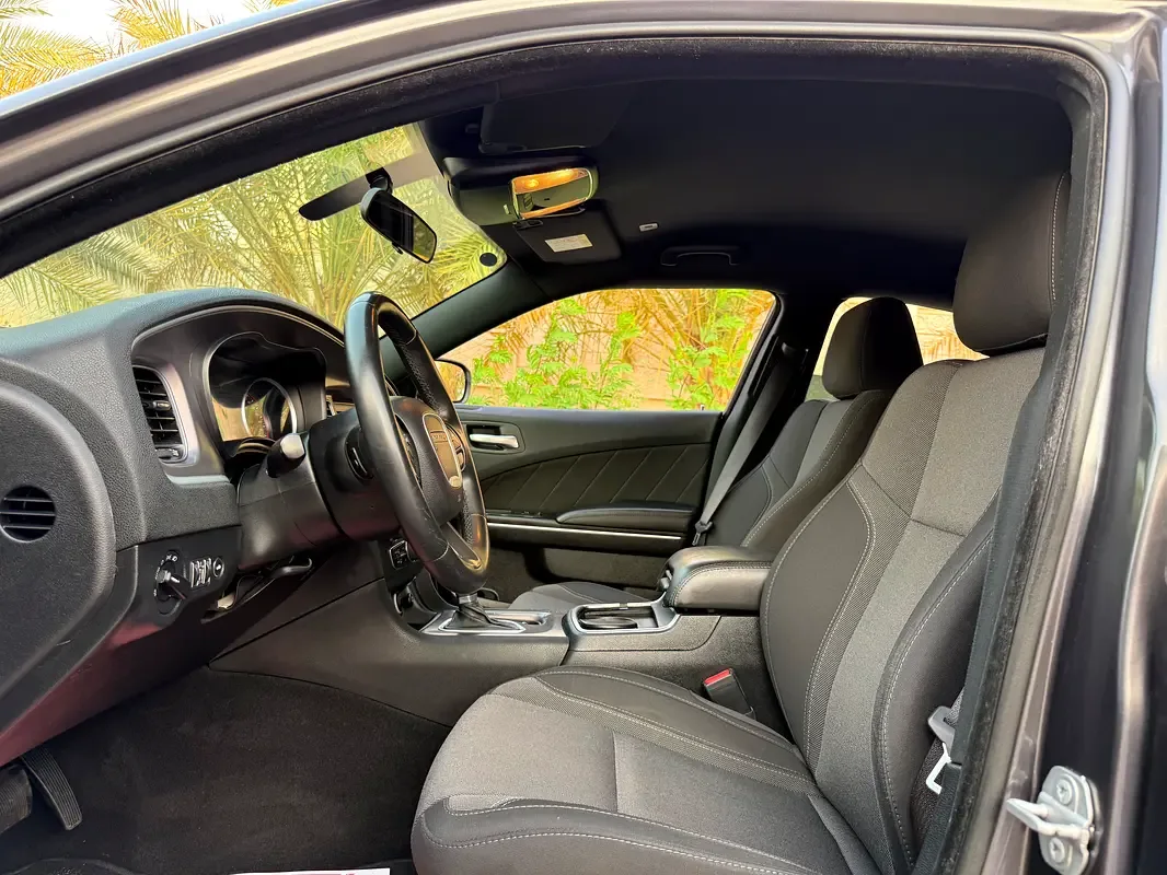Dodge Challenger 3.6 AT RWD (309 حصان) - 2