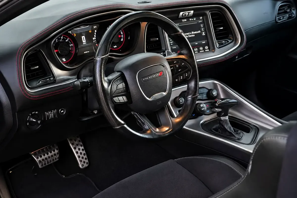 Dodge Challenger 3.6 AT RWD (309 حصان) - 11