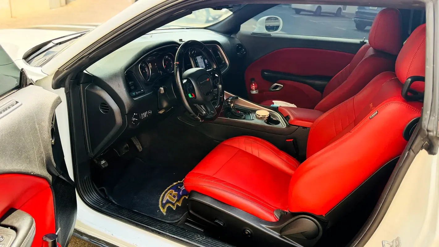 Dodge Challenger 3.6 AT RWD (309 hp) - 11
