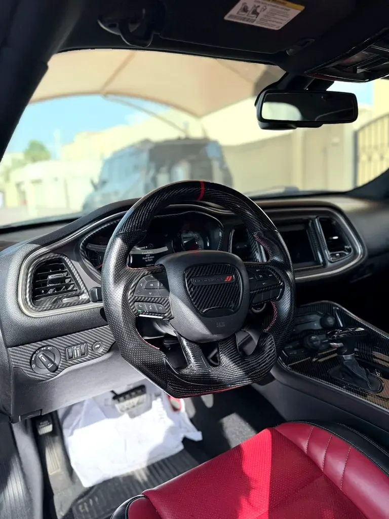 Dodge Challenger 3.6 V6 AT (309 حصان) - 2