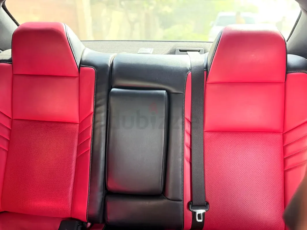 Dodge Challenger 3.6 V6 AT (309 حصان) - 6