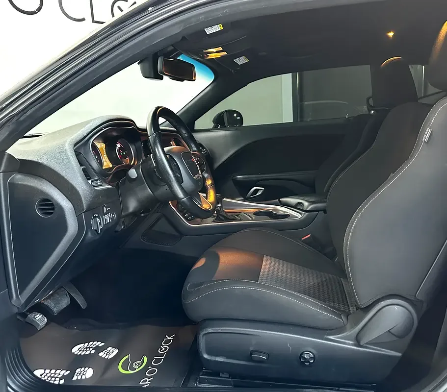 Dodge Challenger 3.6 V6 AT (309 حصان) - 10
