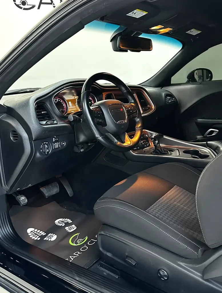 Dodge Challenger 3.6 V6 AT (309 حصان) - 9
