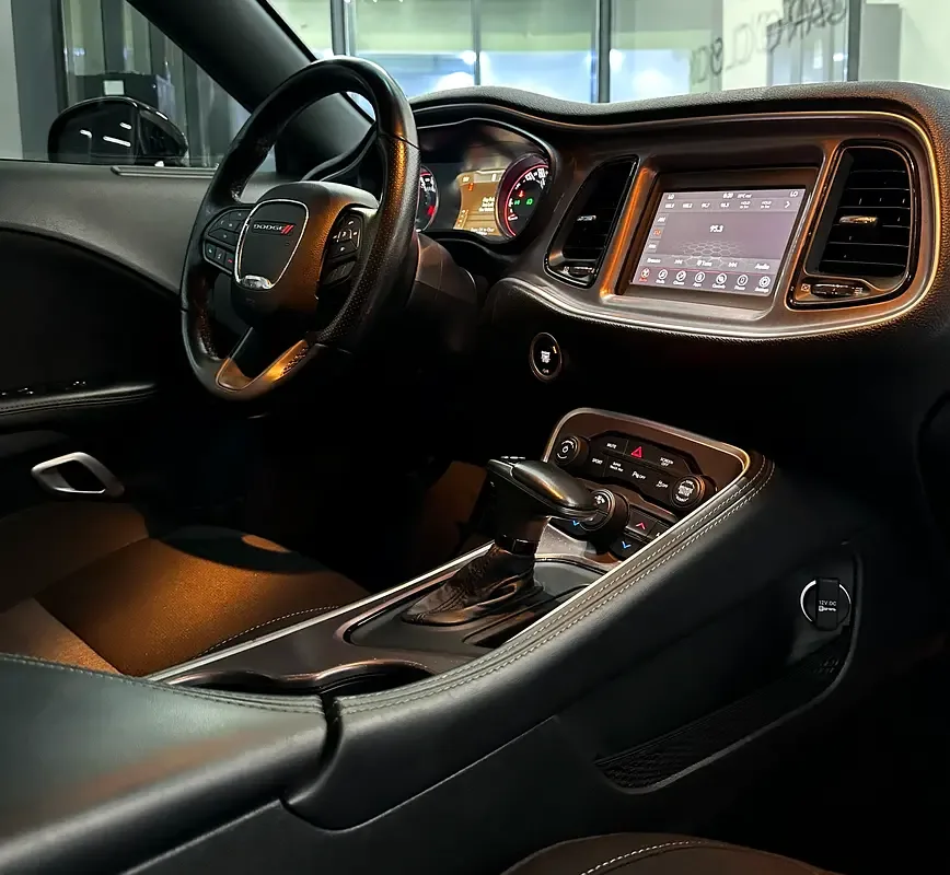 Dodge Challenger 3.6 V6 AT (309 حصان) - 12