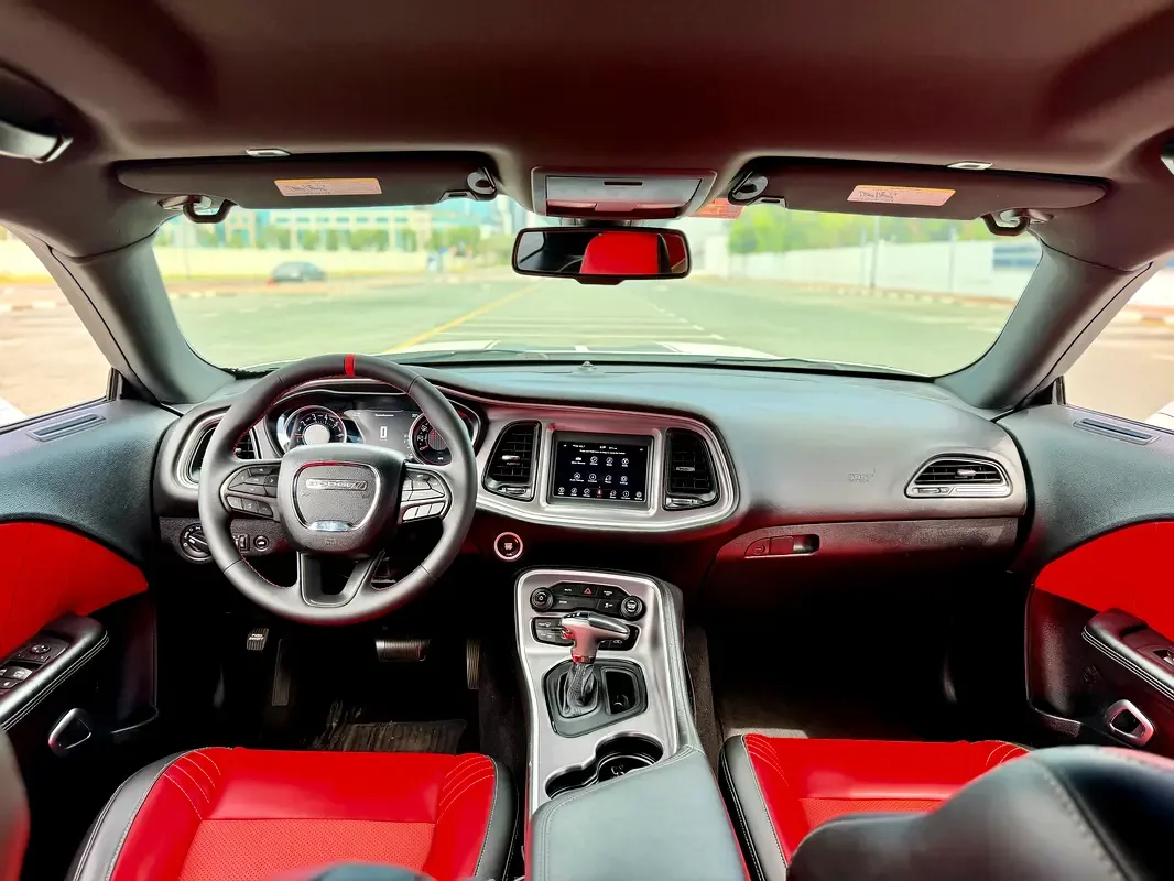 Dodge Challenger 3.6 V6 AT (309 حصان) - 14