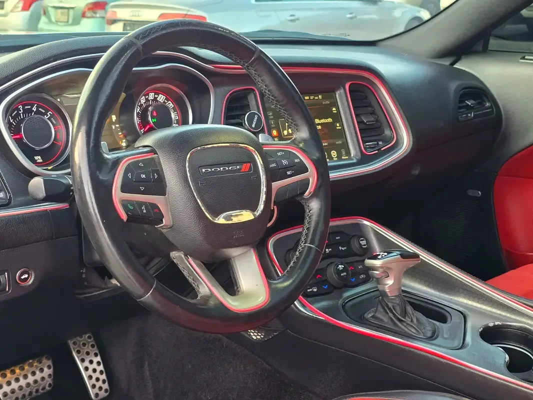 Dodge Challenger 5.7 AT RWD (380 hp) - 7