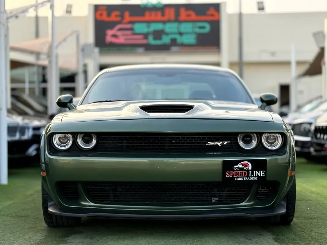 Dodge Challenger 5.7 AT RWD (380 hp)